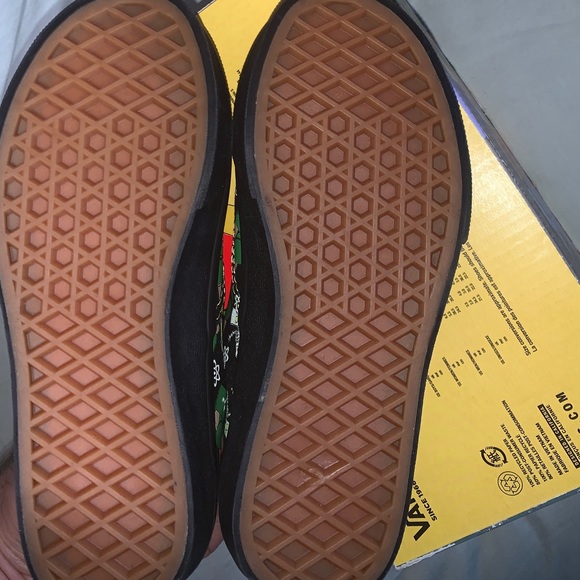 Vans Authentic Kids Simpsons Glow Bart Size 13 k - Picture 5 of 9